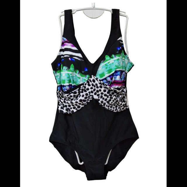 Lady's swimsuit one-piece swimwear with print